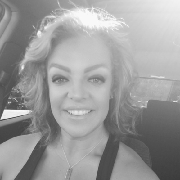 Meet your Posher, Johnna - Picture 1 of 1